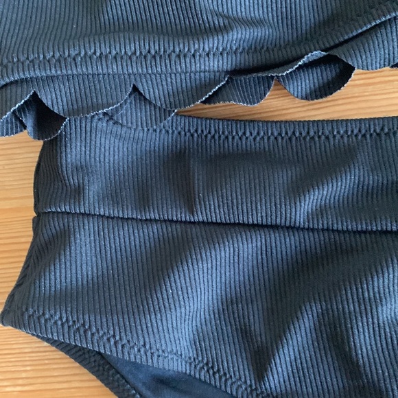 Beachsissi Black size Medium bikini - Picture 6 of 7